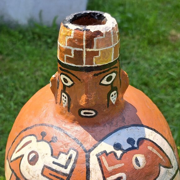 Wari Face-Neck Bottle - Picture 8 of 11